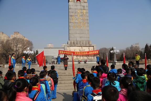 调整大小 “雷锋精神我继承”联合中队会.jpg