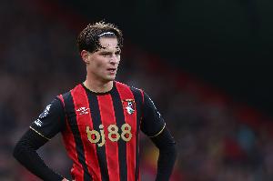 多少钱？罗马诺：伯恩茅斯在斯科特新合同中提出加入解约金的可能