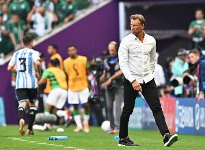 勒纳尔连续3届带不同球队参加世界杯，米卢曾连续5届做到