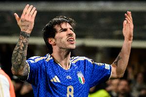 多少钱能拿下？罗马诺：热刺7500万报价托纳利被拒，但会继续推进