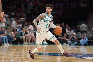 戈登·海沃德：三球的传球能力堪称顶级 他能从任何位置送出妙传