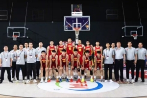 媒体人：U17法国队不是铁板一块 需要自己把握机会拼过这关