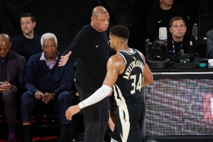 老里弗斯：字母哥现在充满动力 他想要再赢一个冠军